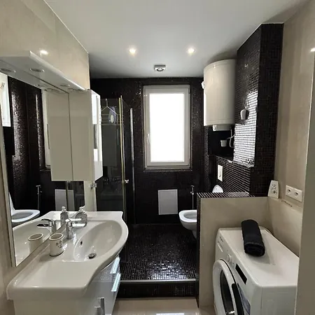 Apartmán No9, Stylish In *